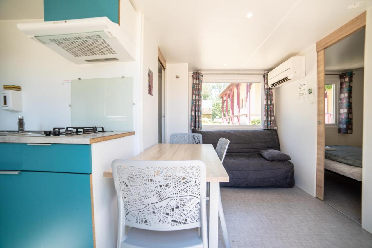 Camping Du Sevron Saint-Etienne-du-Bois  외부 사진