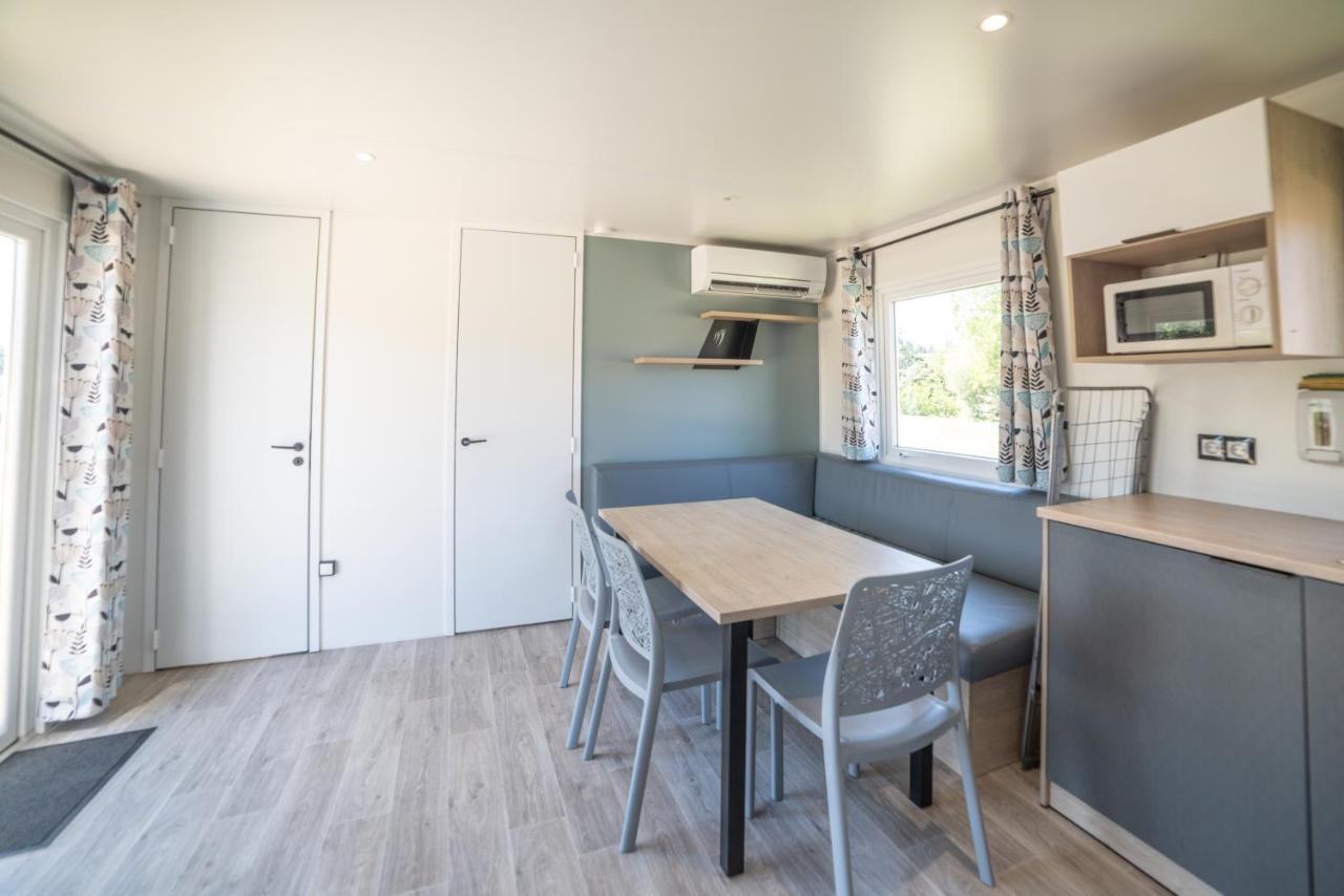 Camping Du Sevron Saint-Etienne-du-Bois  외부 사진