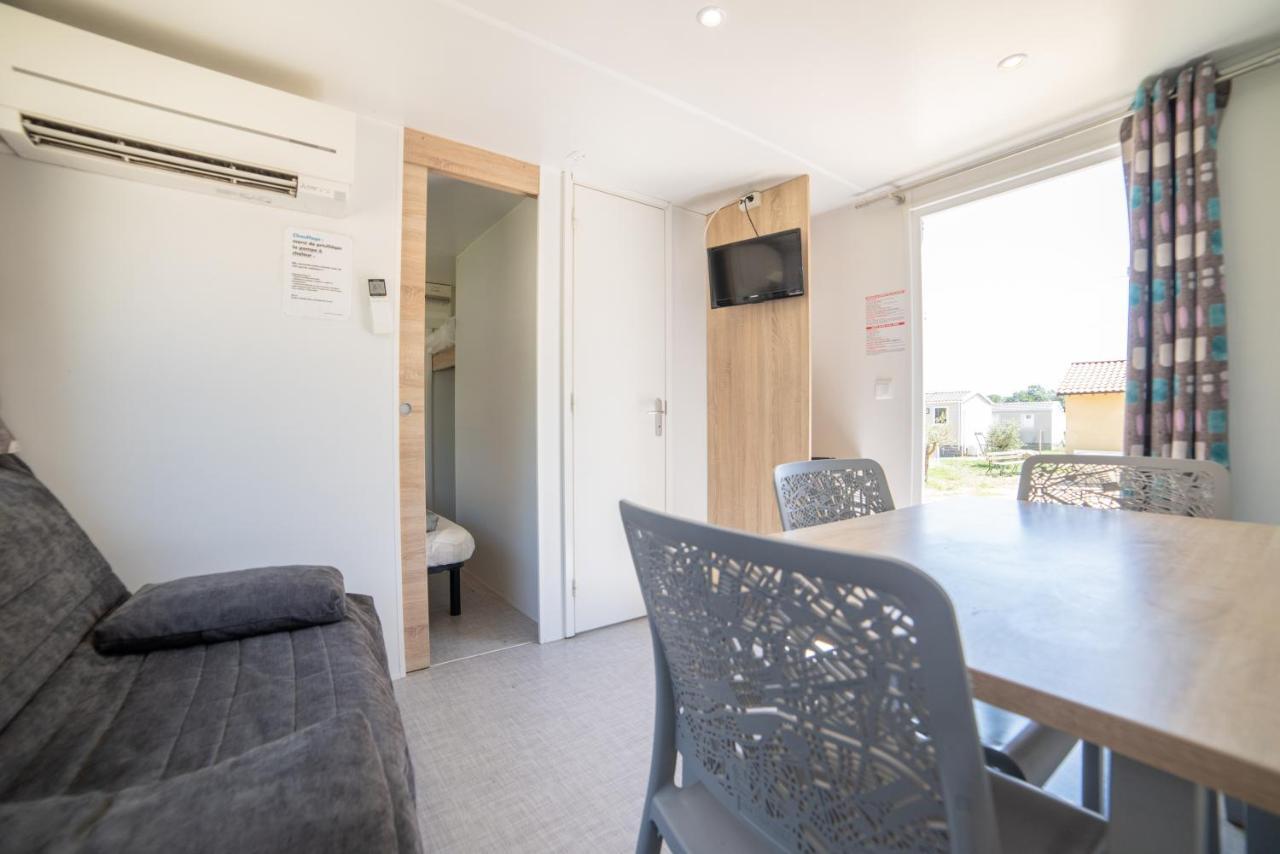 Camping Du Sevron Saint-Etienne-du-Bois  외부 사진