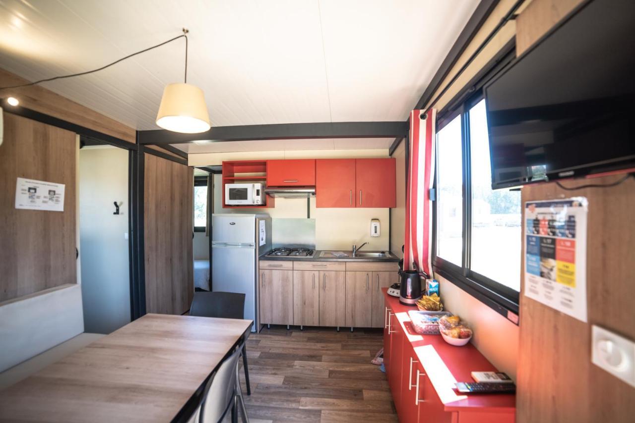 Camping Du Sevron Saint-Etienne-du-Bois  외부 사진