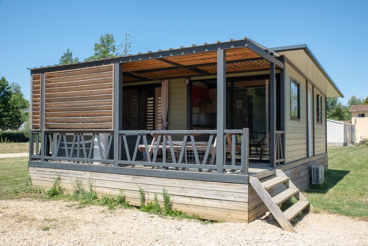 Camping Du Sevron Saint-Etienne-du-Bois  외부 사진