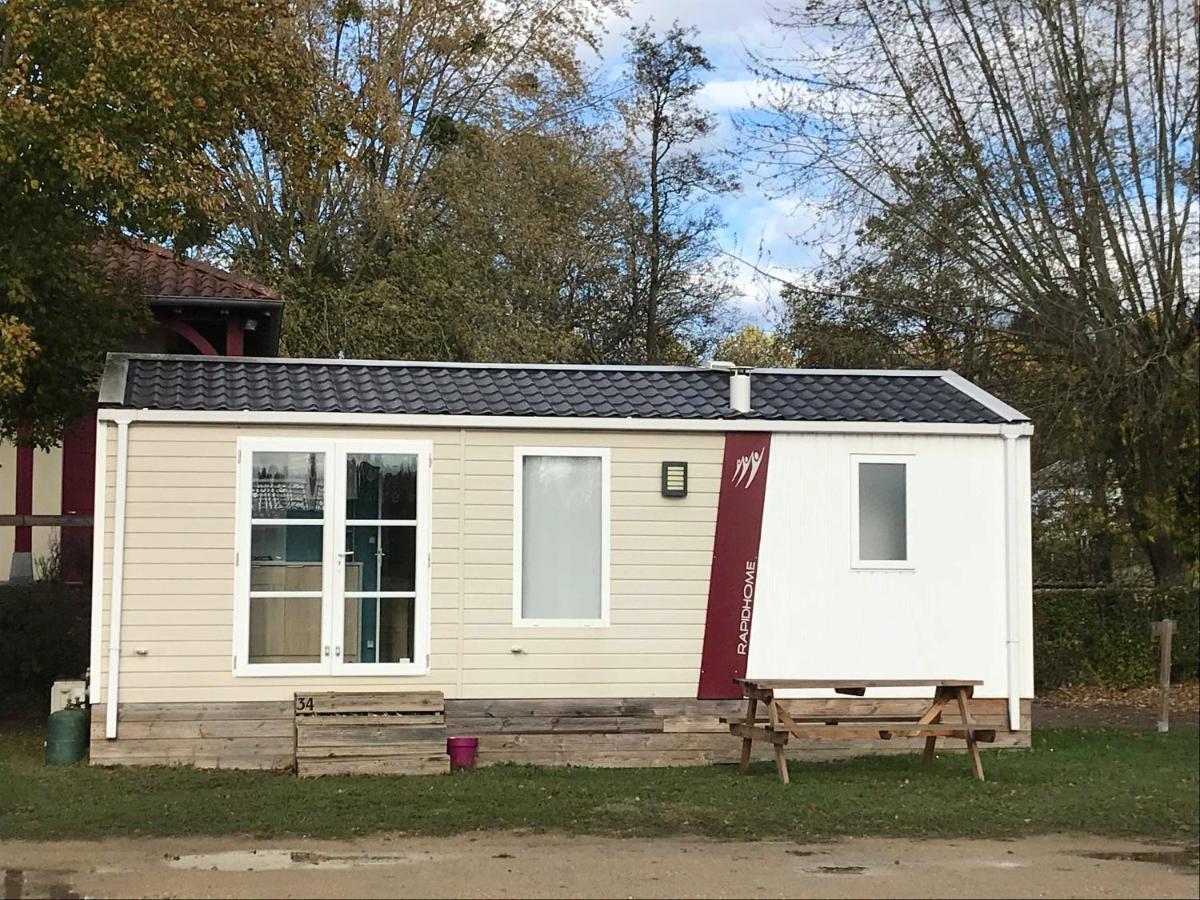 Camping Du Sevron Saint-Etienne-du-Bois  외부 사진